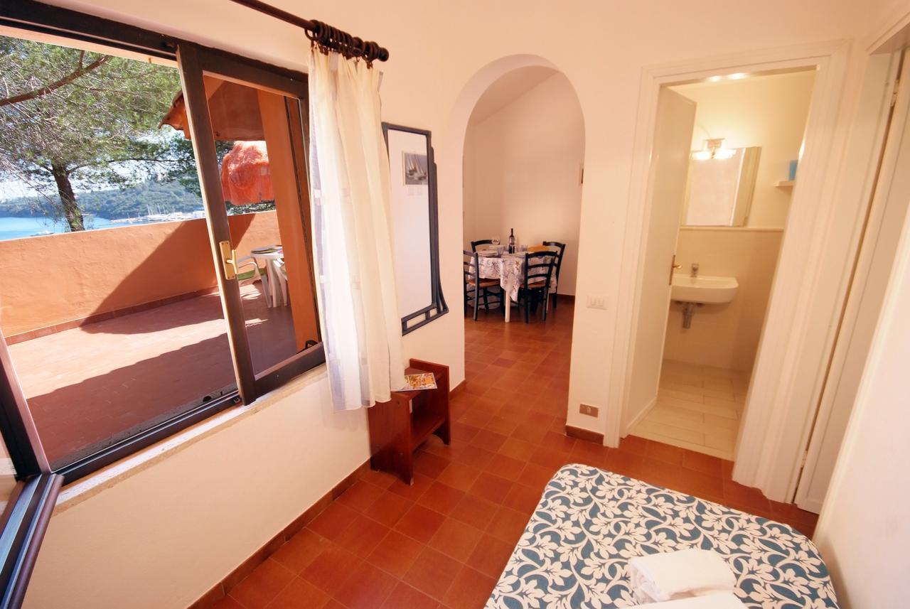 Residence Sud Est Porto Azzurro Extérieur photo