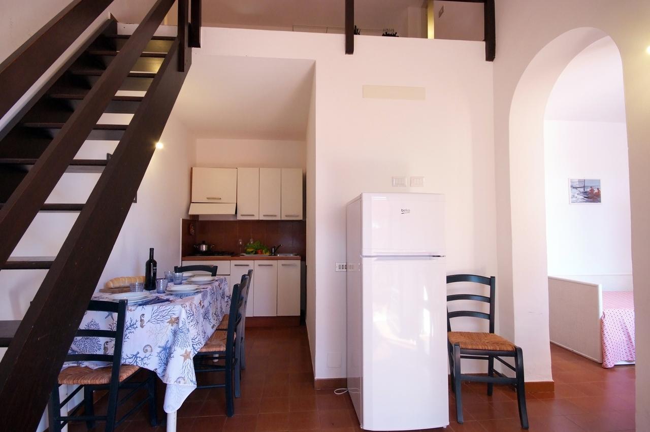 Residence Sud Est Porto Azzurro Extérieur photo