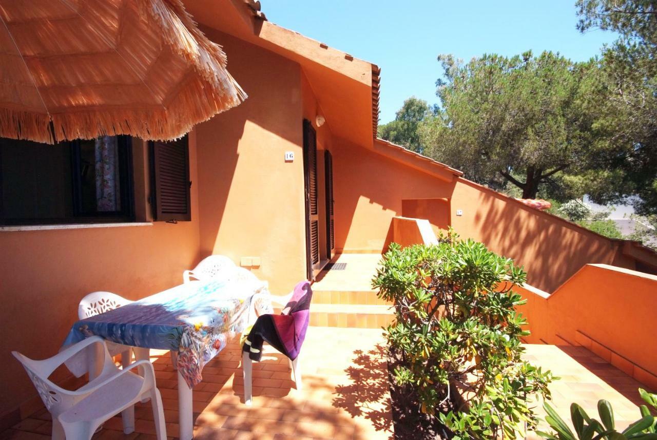 Residence Sud Est Porto Azzurro Extérieur photo